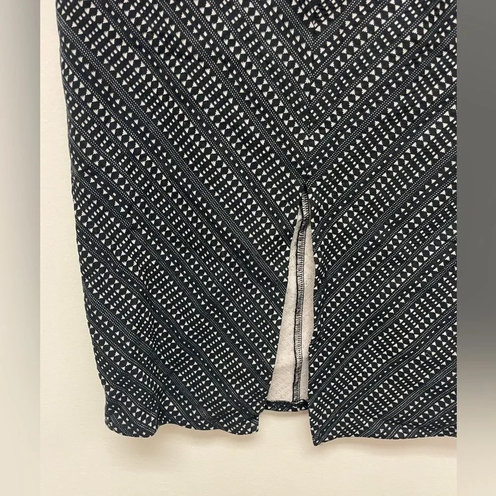 Urban Outfitters Black and White Tribal Print Bodycon Pencil Skirt SZ M